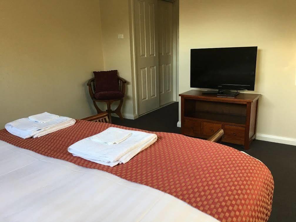 Hillview Farmstay Gundagai Extérieur photo