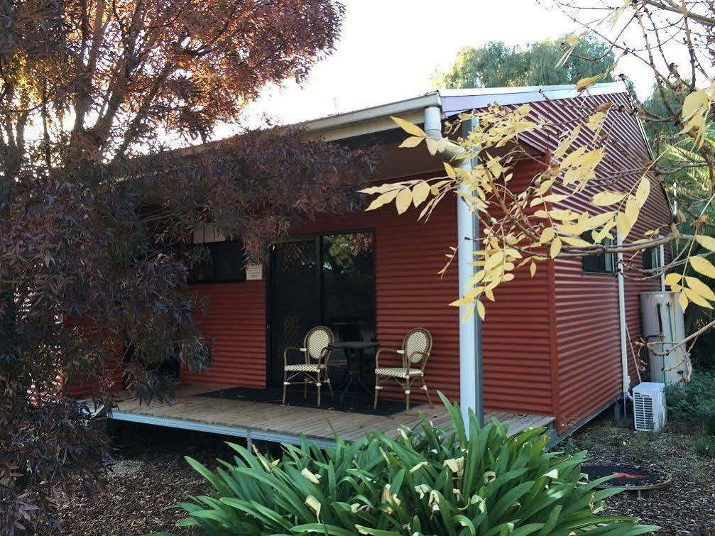Hillview Farmstay Gundagai Extérieur photo