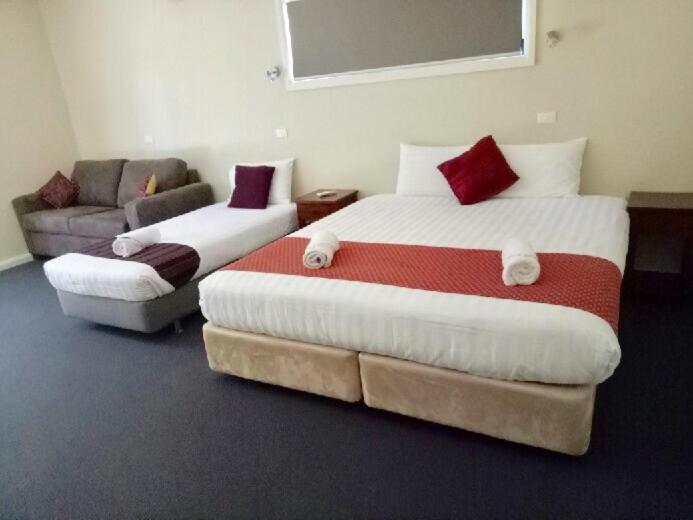 Hillview Farmstay Gundagai Extérieur photo